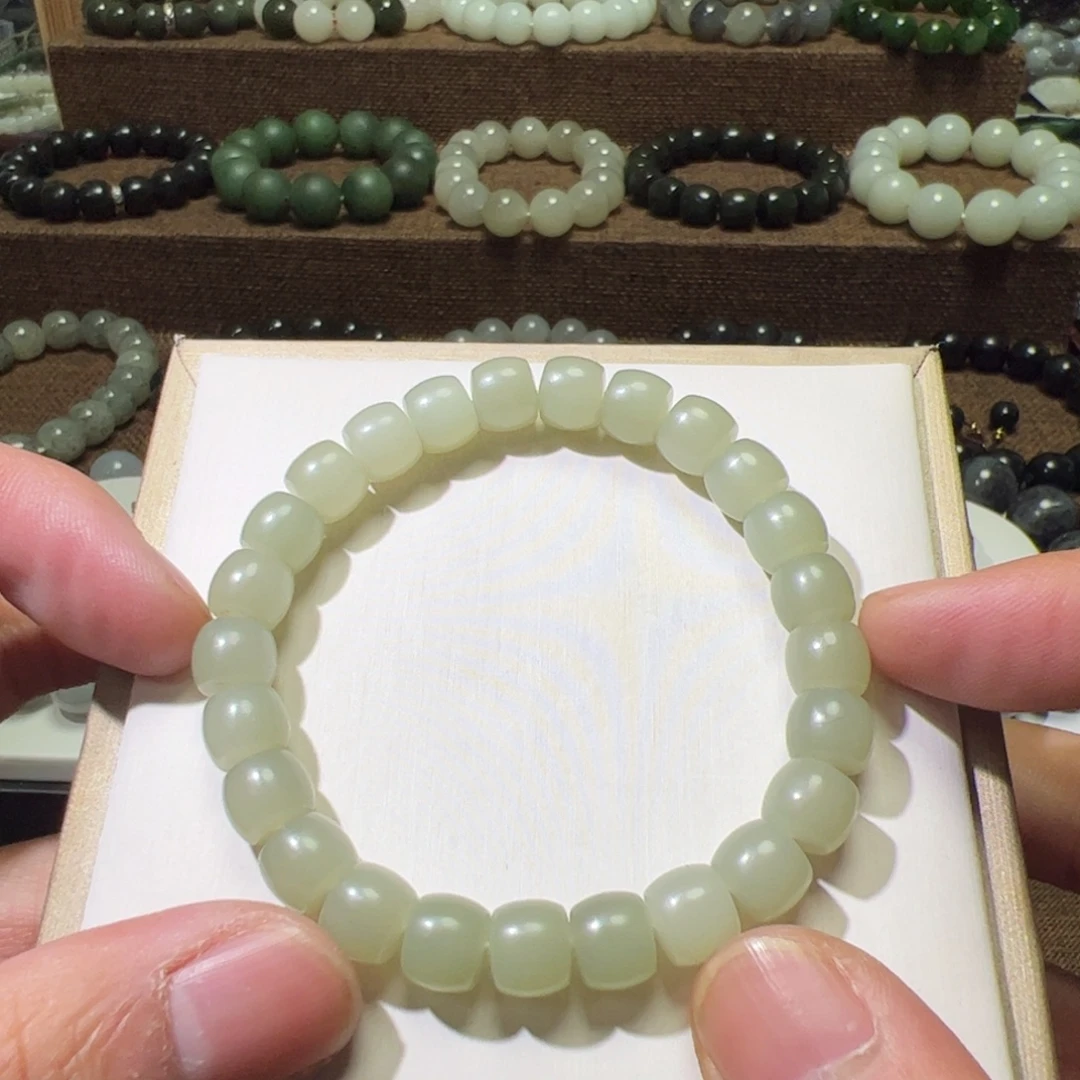 和田玉未镶嵌手串