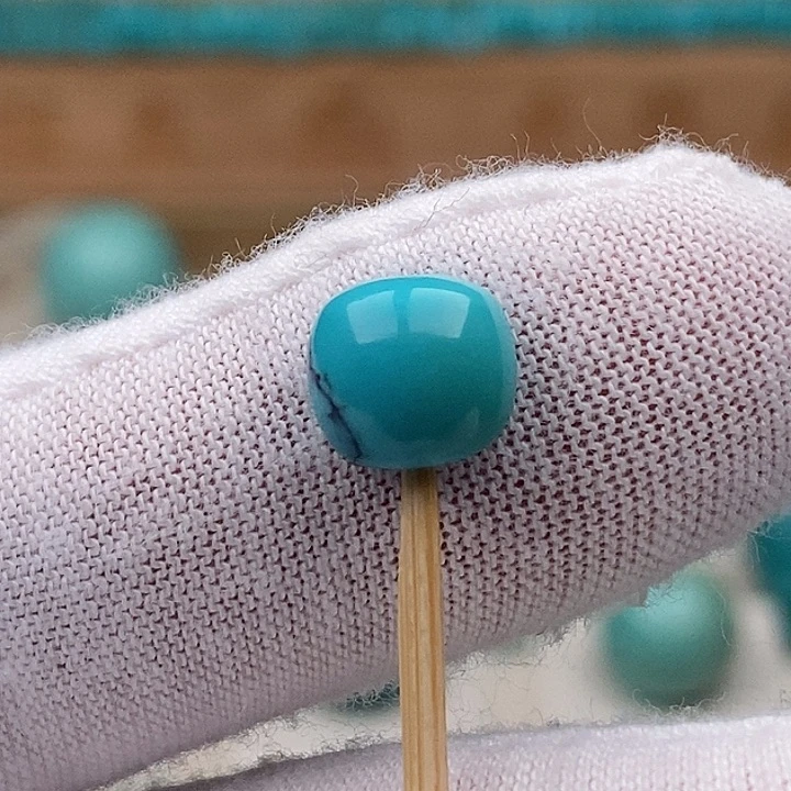 绿松石未镶嵌珠宝奇石8.6