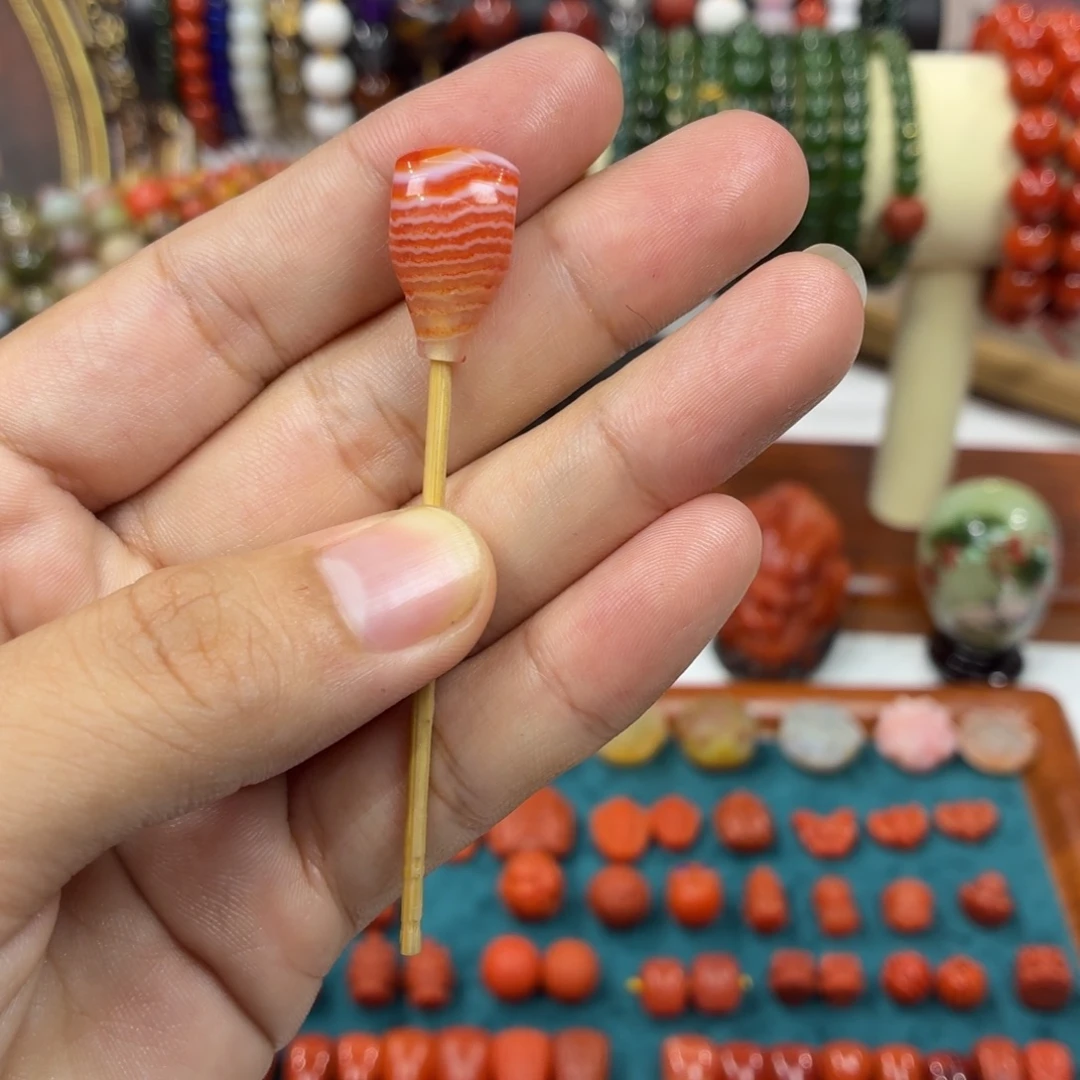 颈饰合金南红玛瑙三通10.6mm