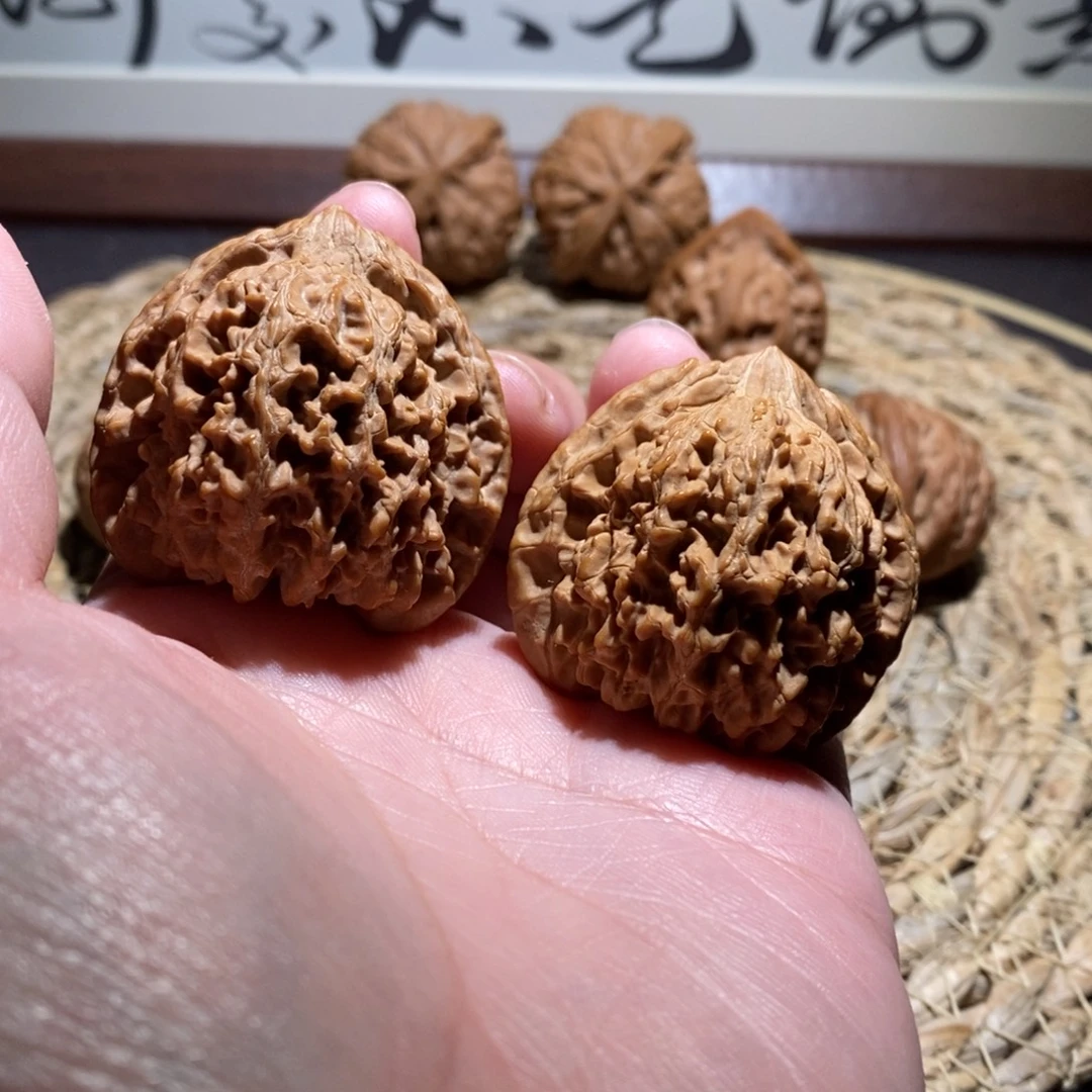 人***匆吊坠桃核41满天星