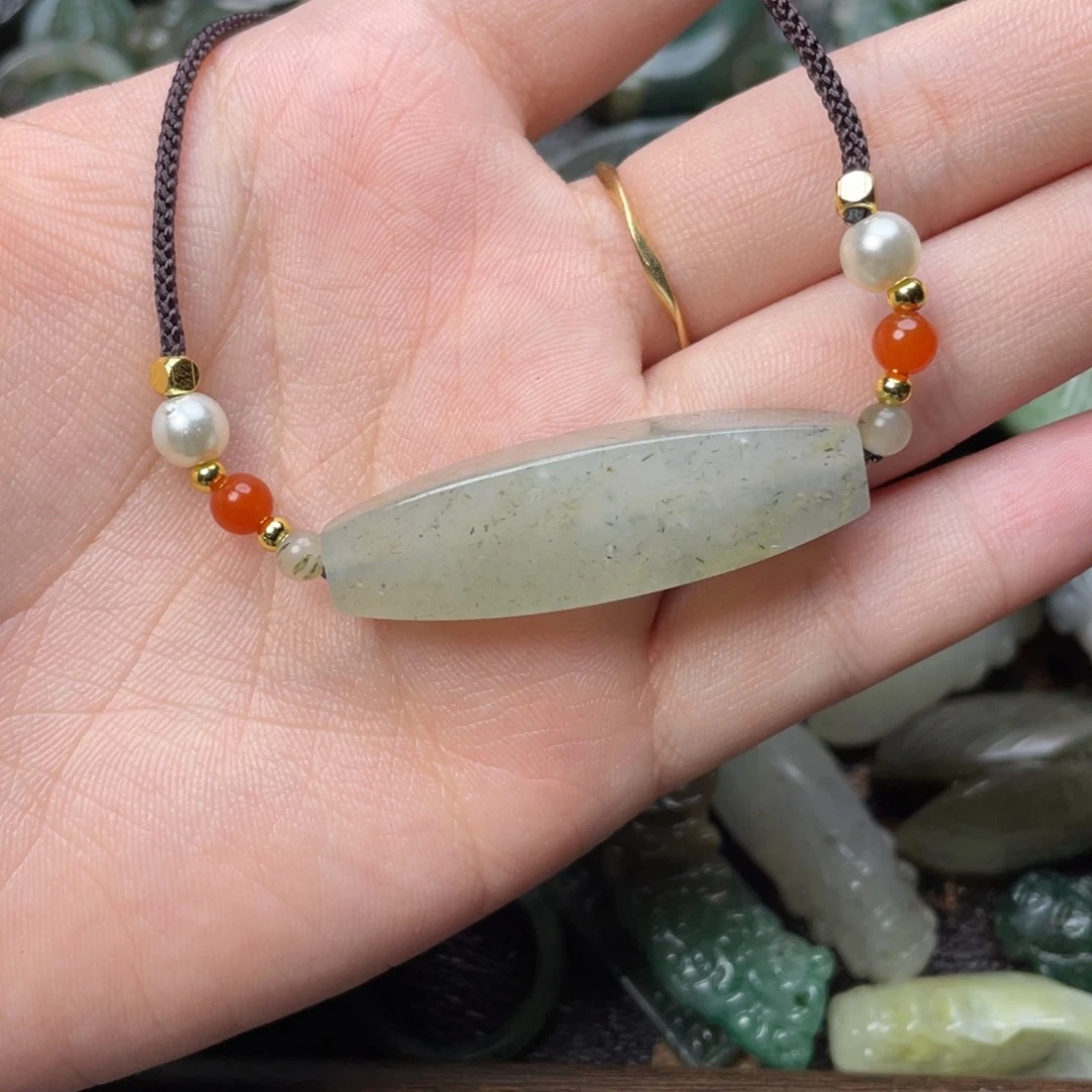 独山玉未镶嵌颈饰