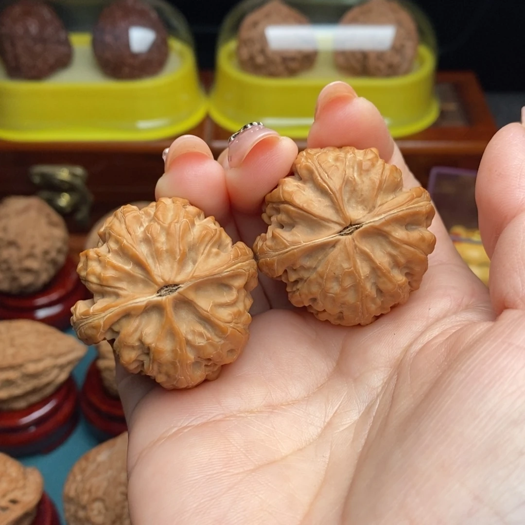 吊坠文玩核桃37.5核鼎