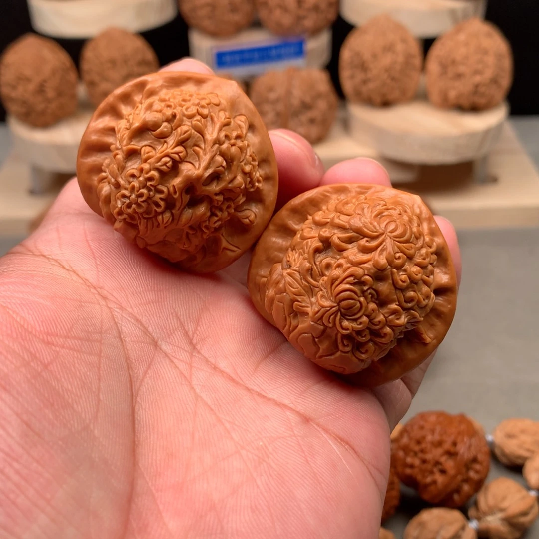 吊坠桃核雕刻核桃