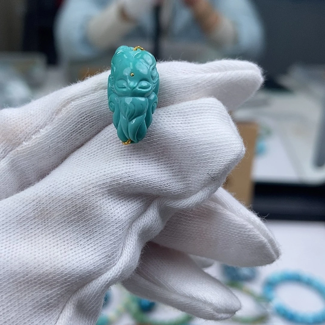 绿松石未镶嵌珠宝奇石