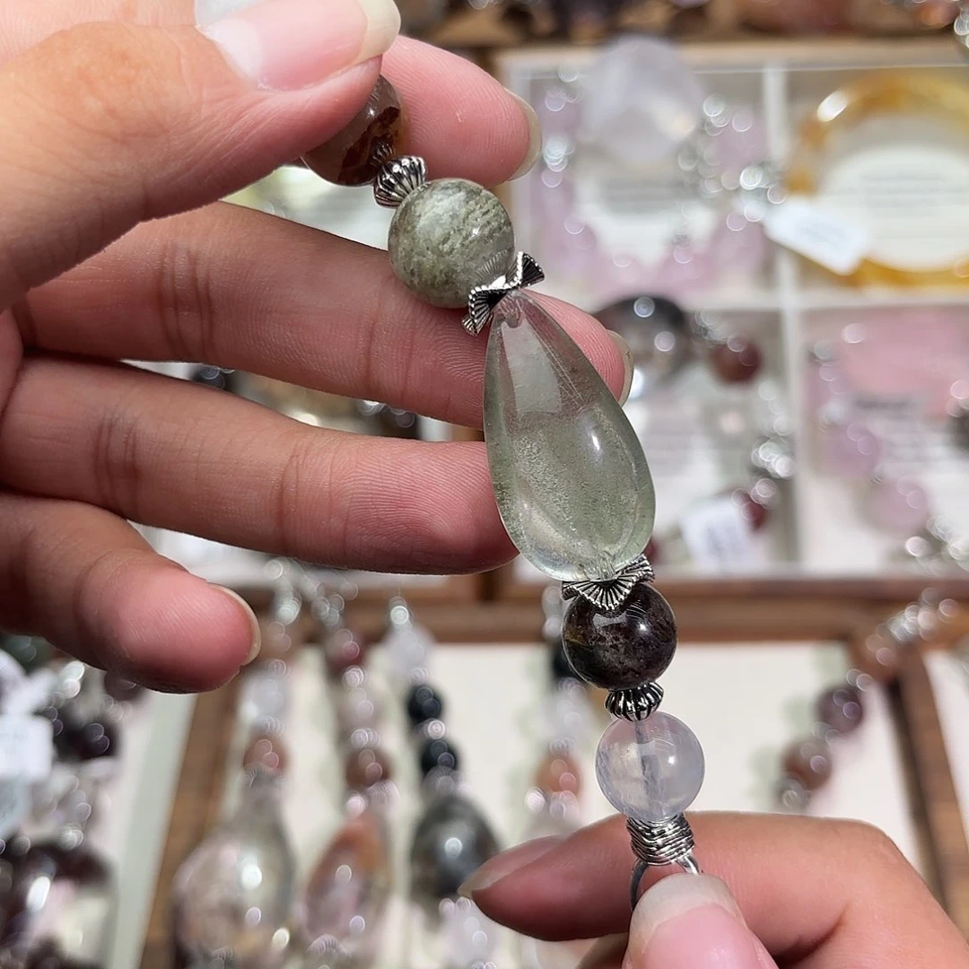 给***子水晶手串合金水晶