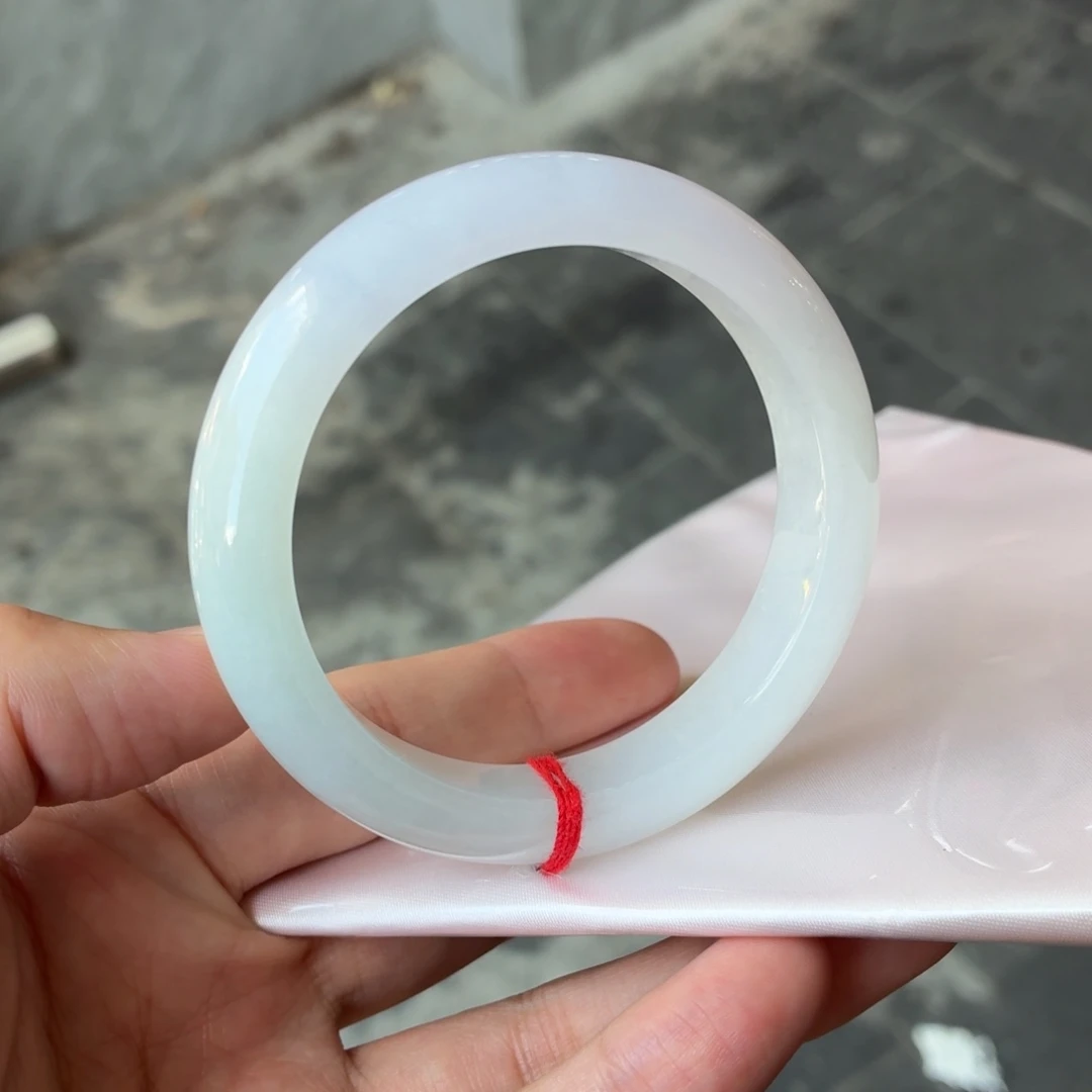 翡翠手镯未镶嵌天然缅甸翡翠手镯