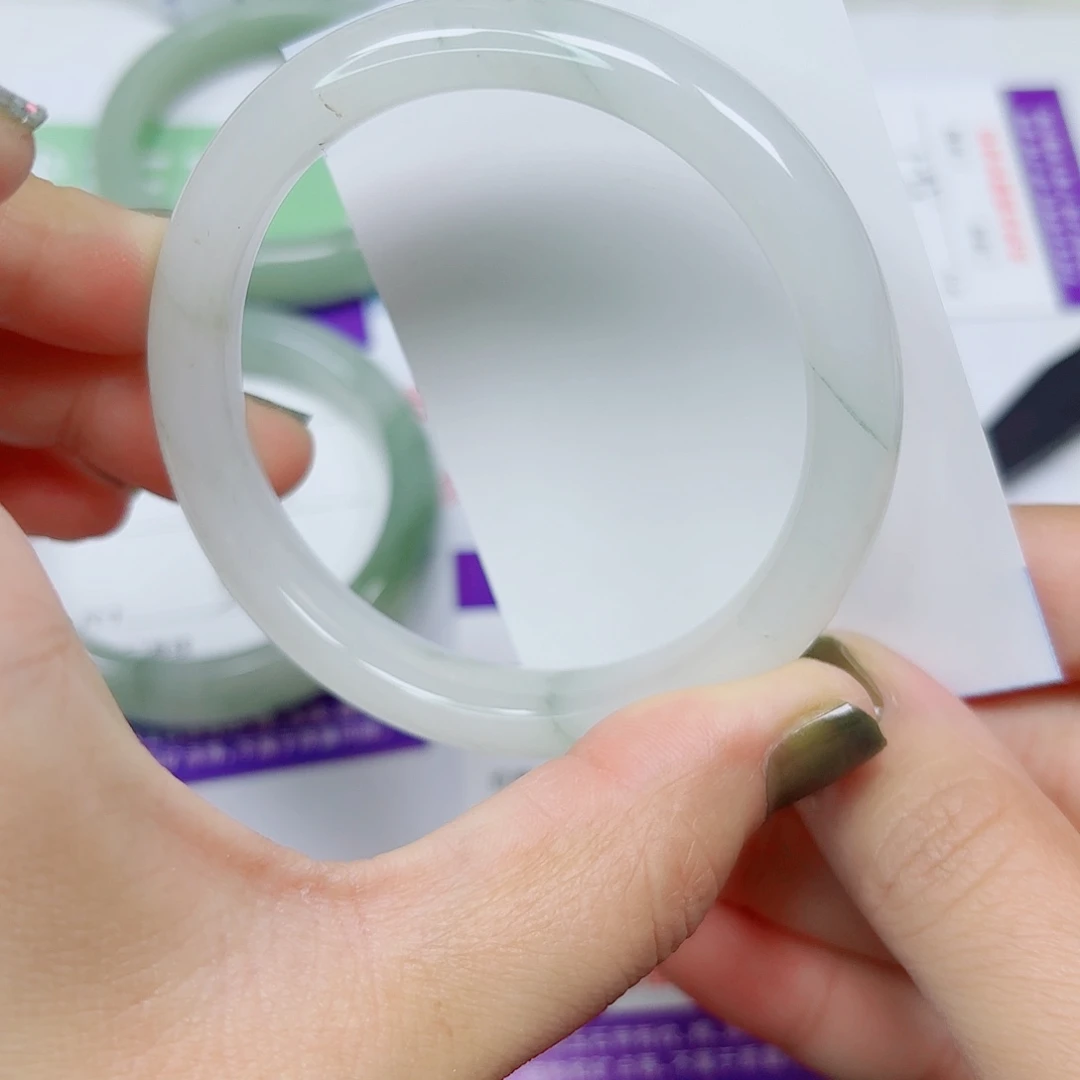 石英质玉未镶嵌手镯104/5657