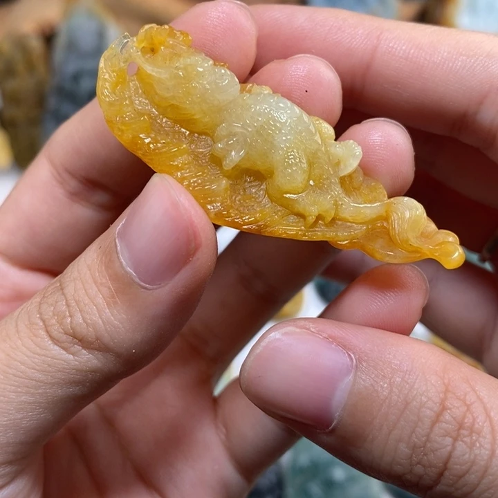 定制翡翠未镶嵌翡翠