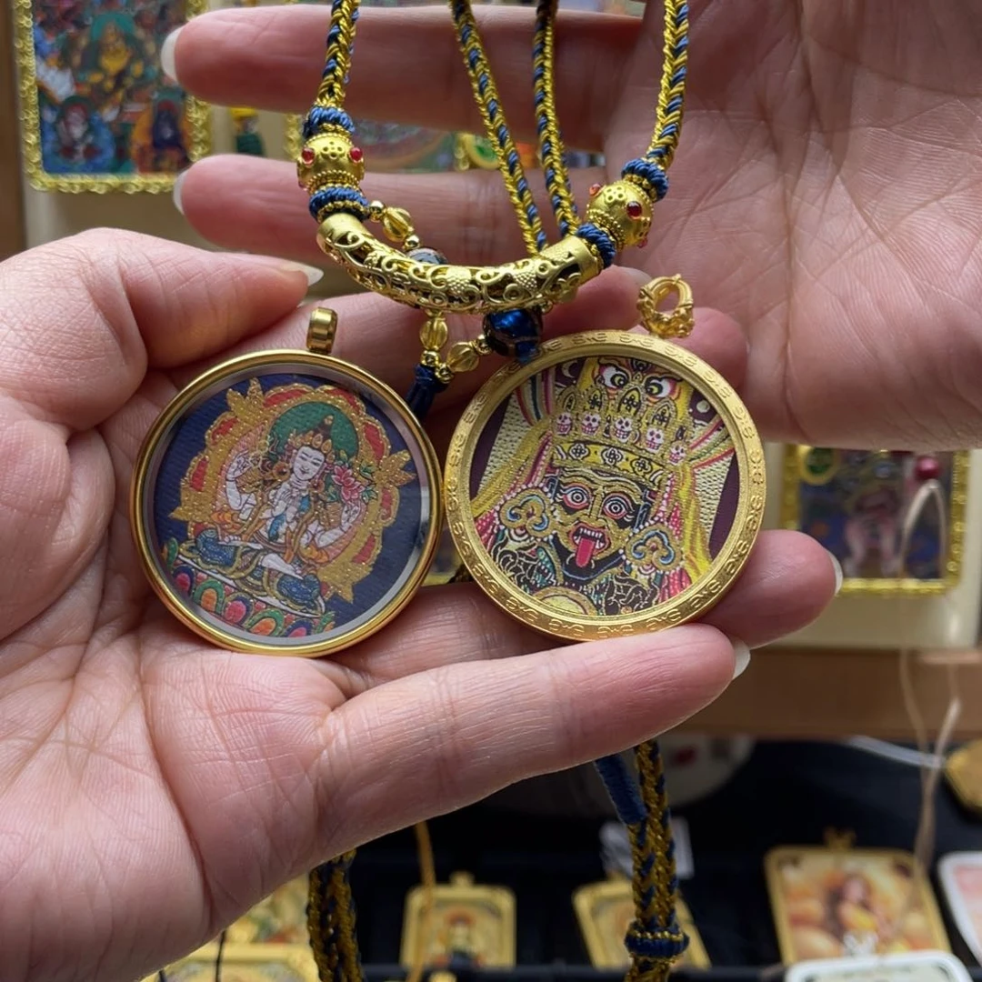 吊坠巴**那唐卡一步到位后又在新