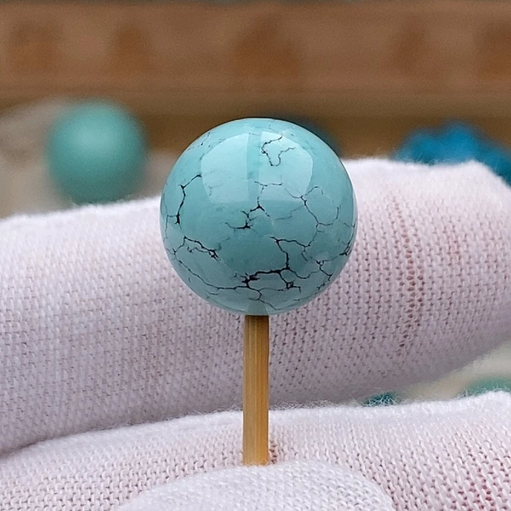 绿松石未镶嵌珠宝奇石13.5