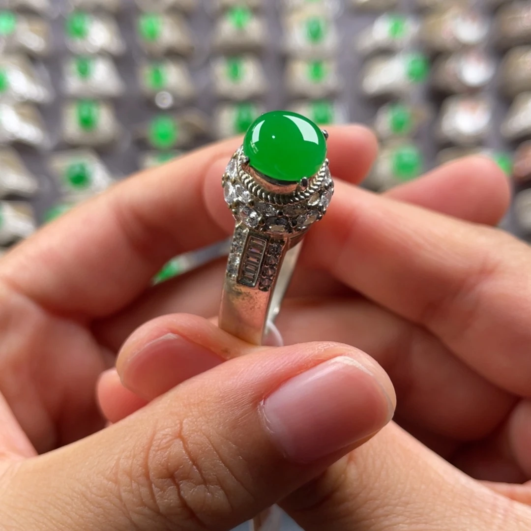 定制翡翠未镶嵌翡翠