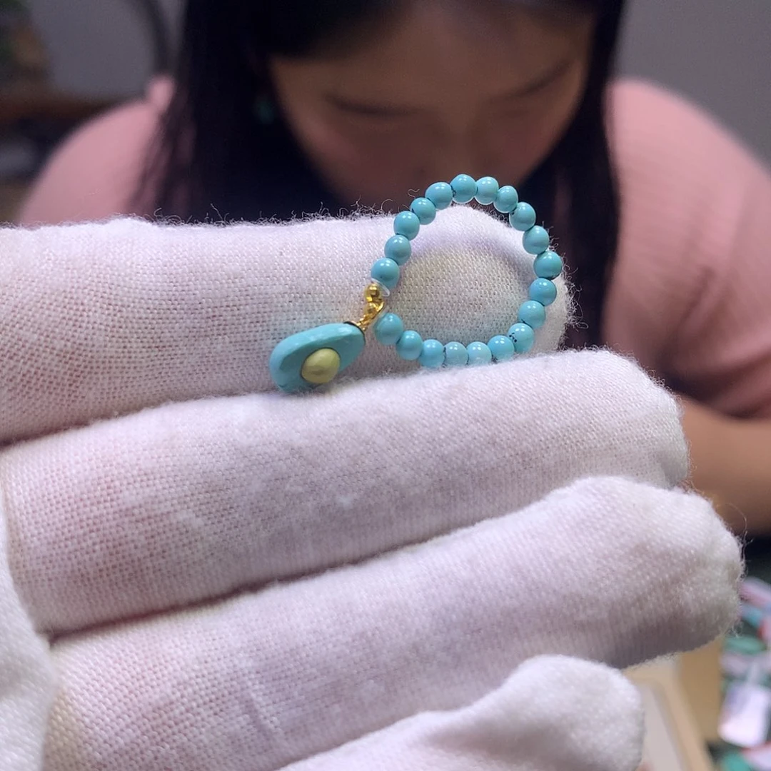 绿松石戒指18K金镶嵌