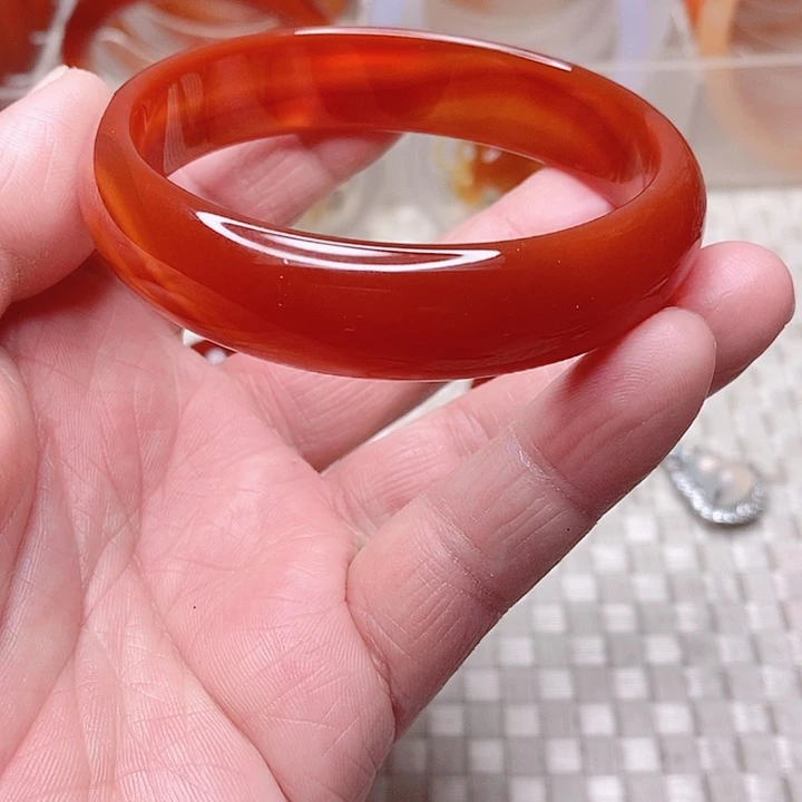 玛瑙/玉髓手镯未镶嵌