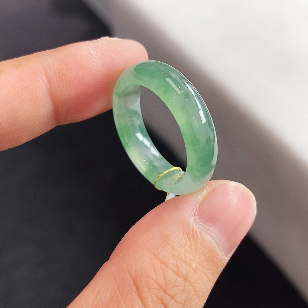 翡翠未镶嵌戒指19号