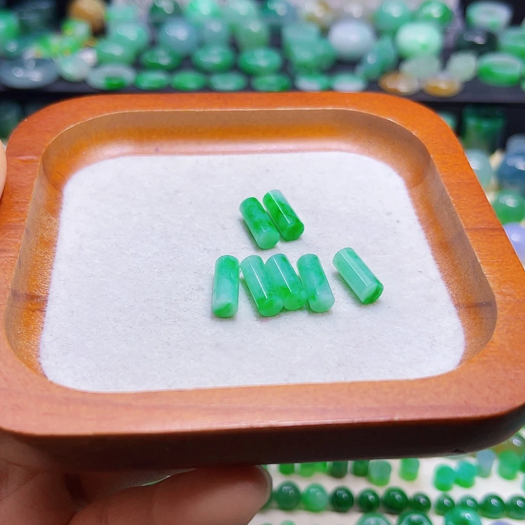 翡翠散珠@****?天然缅甸翡翠珠子