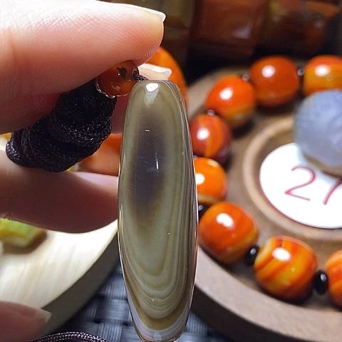 未镶嵌颈饰玛瑙/玉髓喜****）