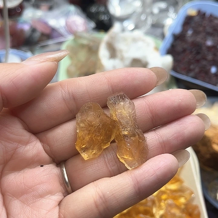查罗石珠宝半成品合金彻****?