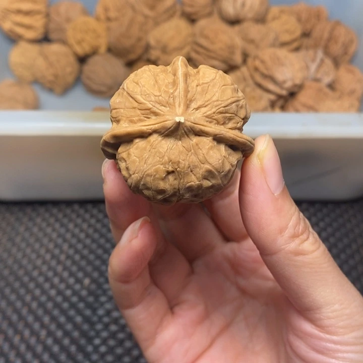 挪***林吊坠文玩核桃文玩核桃异形单只