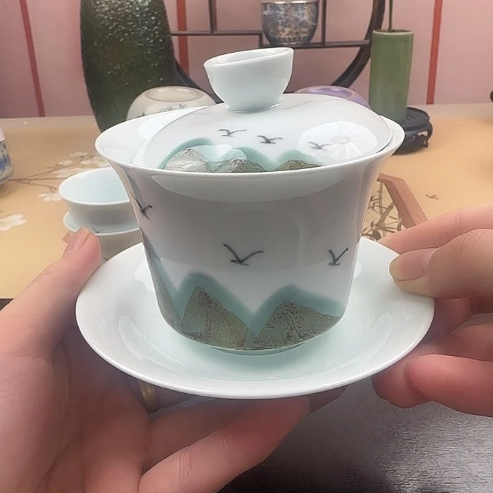 羊脂玉白瓷手绘三才盖碗