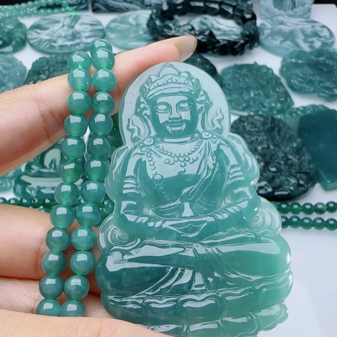 颈饰未镶嵌翡翠多样性发货天然的A货翡翠