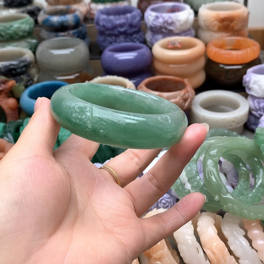 毛衣链未镶嵌石英质玉