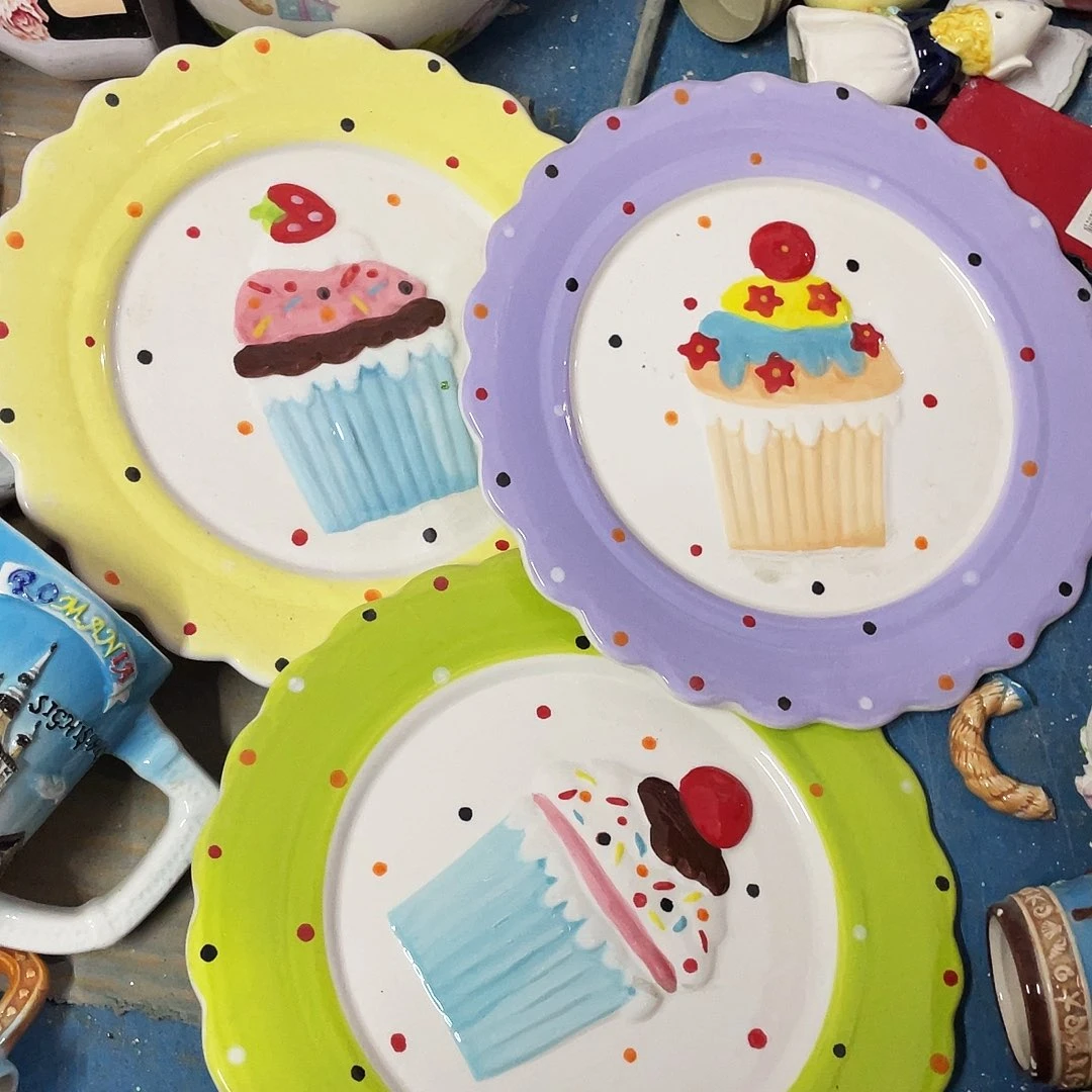 摆件  封釉。  微瑕。