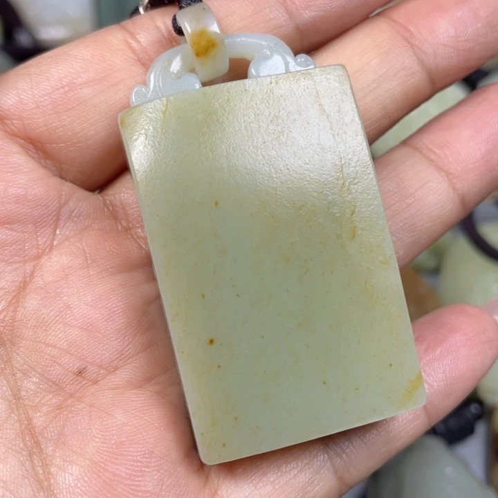 和田玉未镶嵌挂件