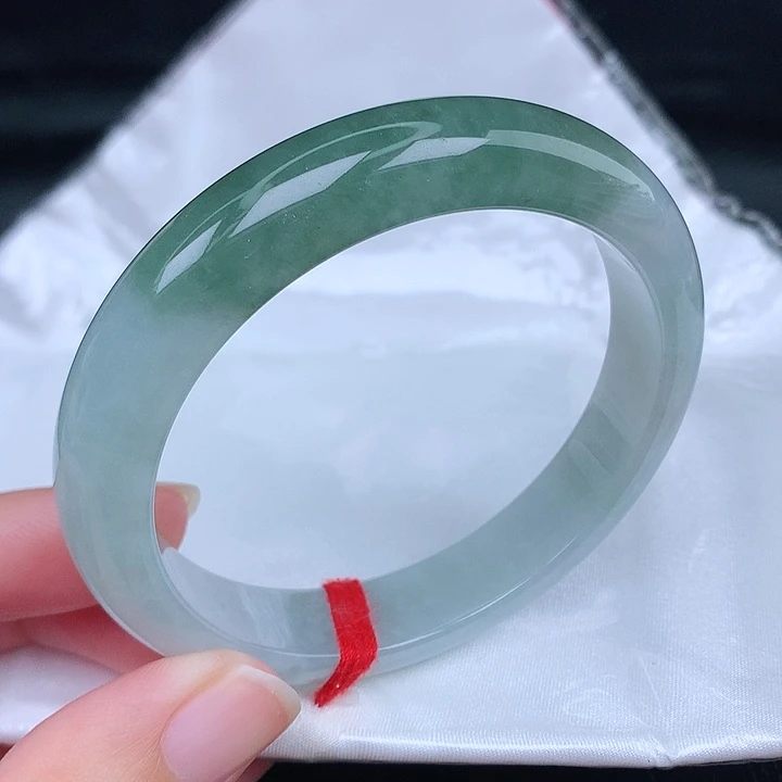 未镶嵌手镯翡翠天然