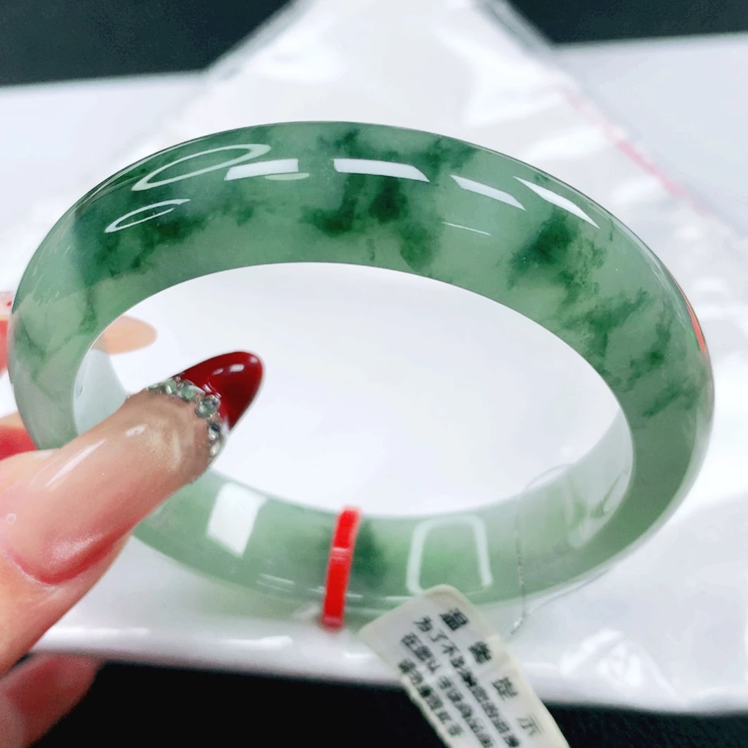 翡翠未镶嵌手镯57