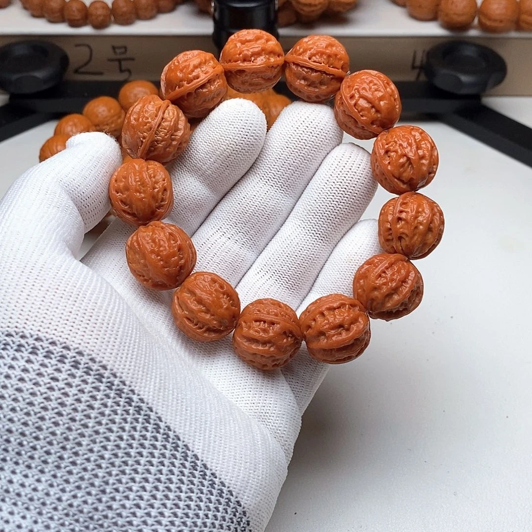 s***i核桃文玩核桃2.0三棱