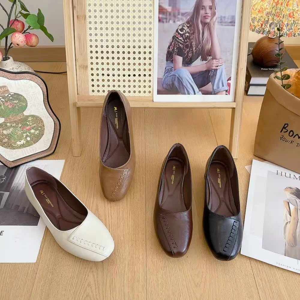 1102新款矮跟舒适百搭软底时尚方头小单鞋