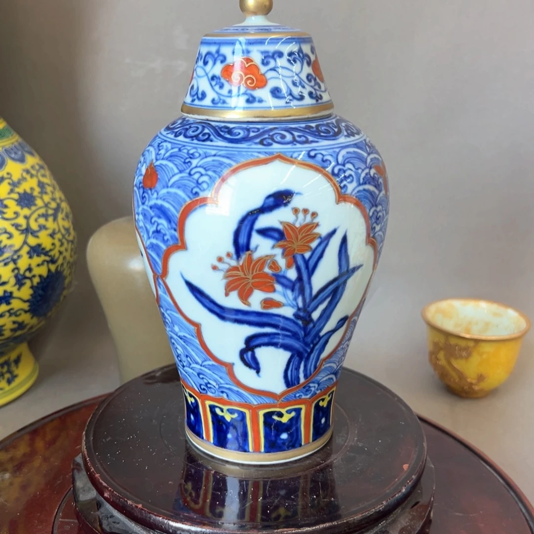 摆件中*童青花矾红梅瓶