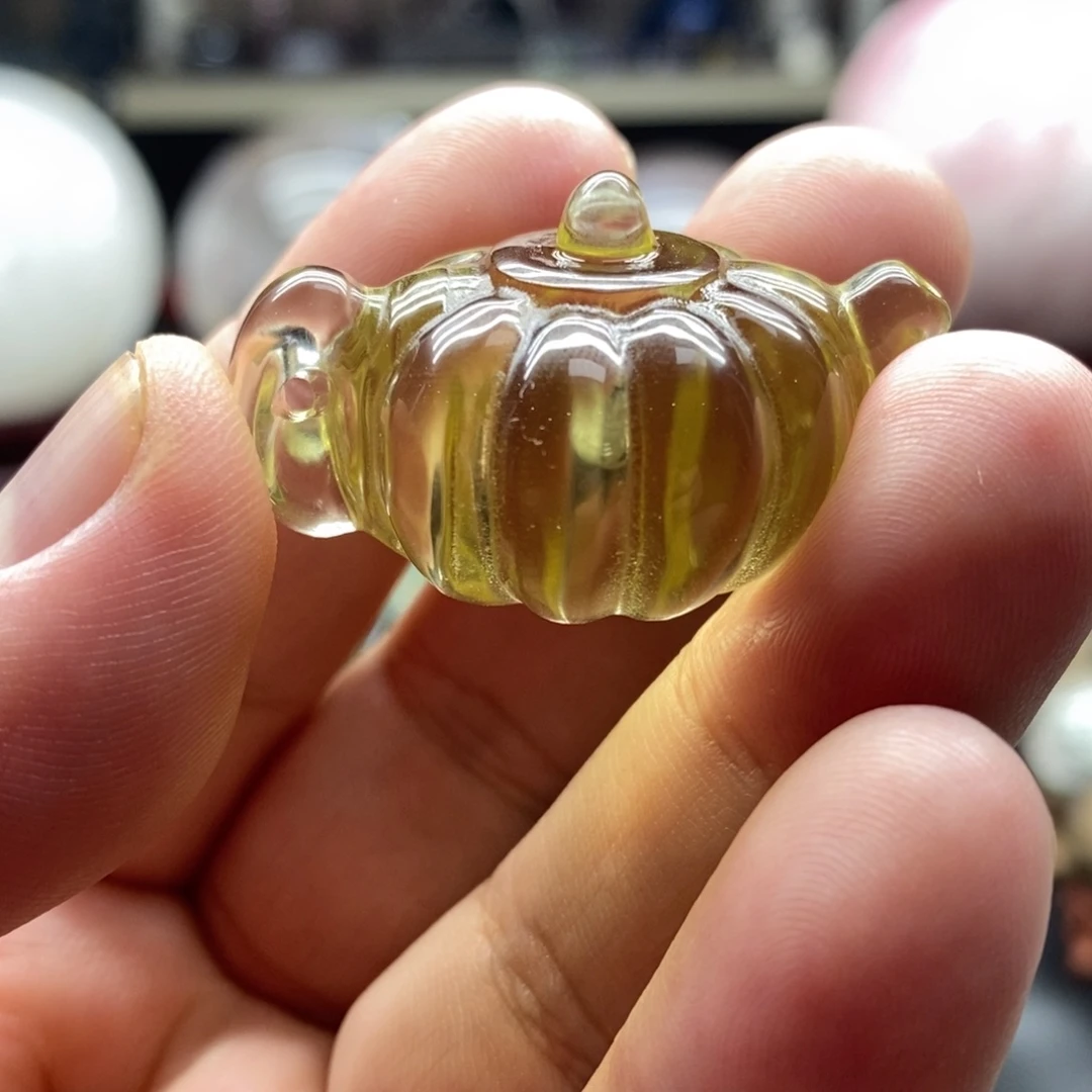 未镶嵌水晶大型摆件（非配饰）
