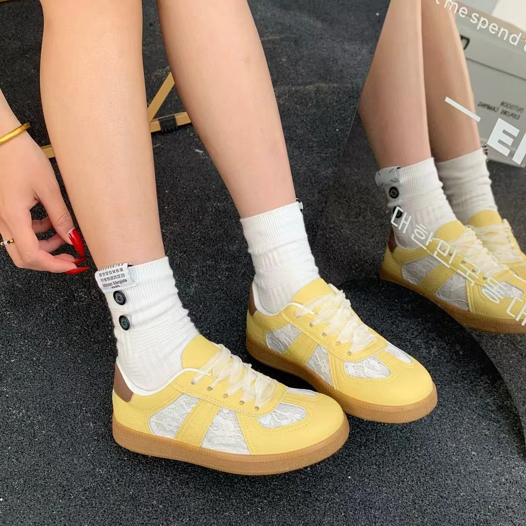 皇主角）夏天网面蕾丝透气板鞋女百搭T19