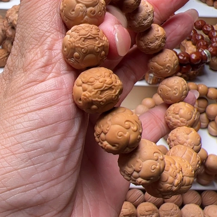 猴头核桃吊坠全品微泛油貔貅14-16