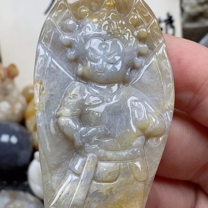 颈饰未镶嵌硅化珊瑚（珊瑚玉）