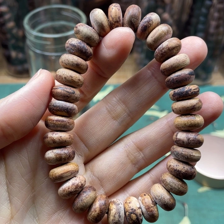 降真香手串/手链海南帝王香黄白油1.2随型算盘珠单圈