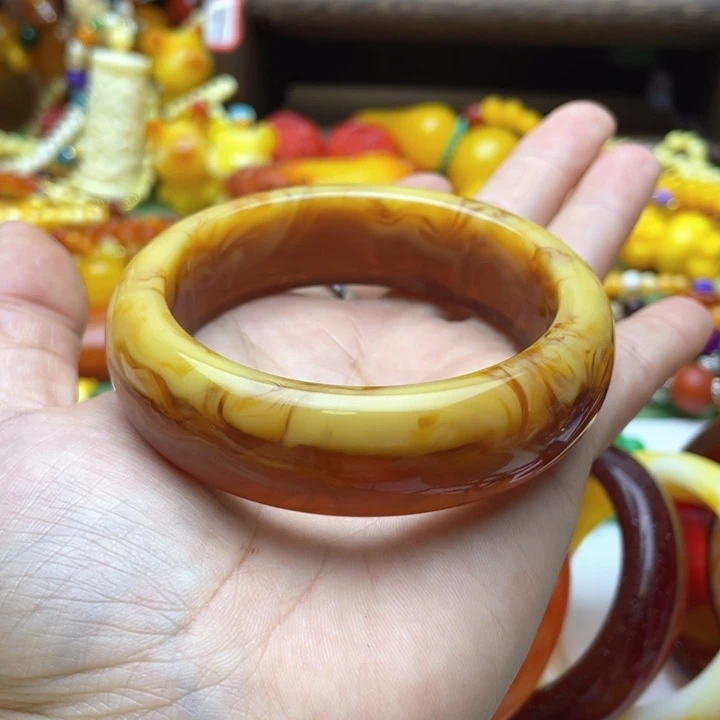 树脂制品一***顾82号飘花手镯