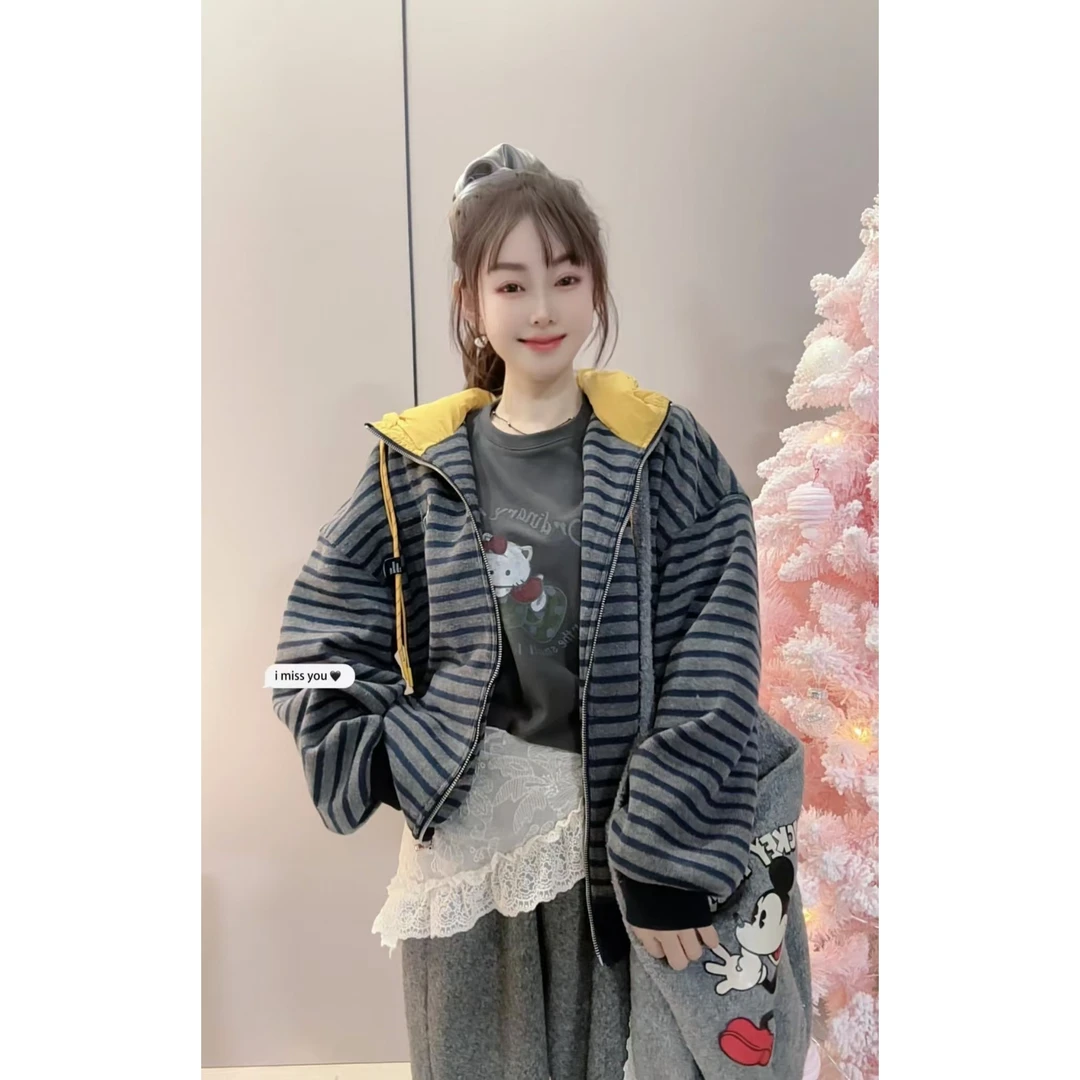 韩国INS条条拼接黄色领子外套