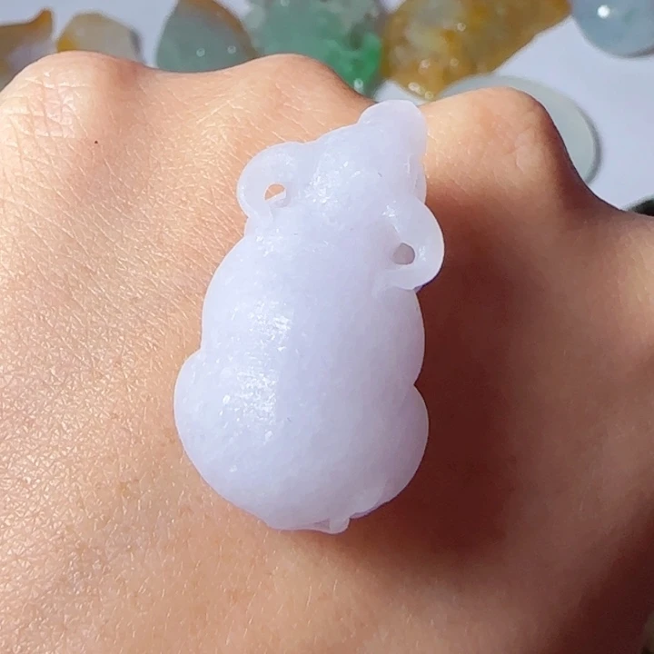 定制翡翠未镶嵌牛