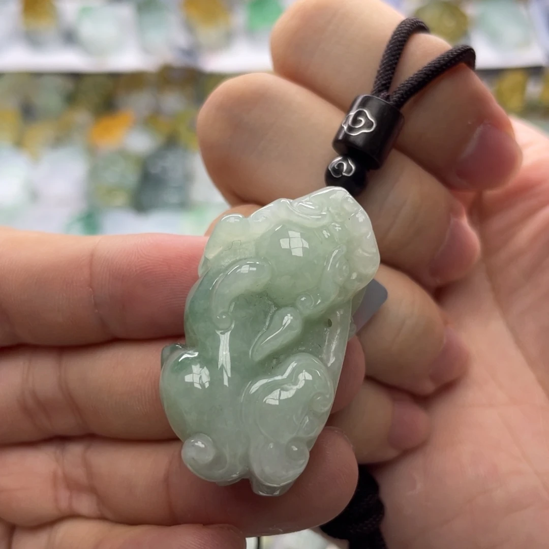 翡翠未镶嵌颈饰貔貅3