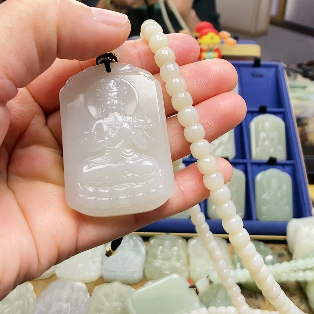 和田玉颈饰未镶嵌拥***3