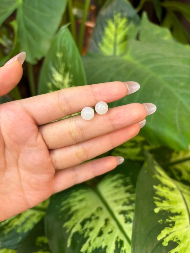 3731和田玉18k金镶嵌耳钉多样性发其一