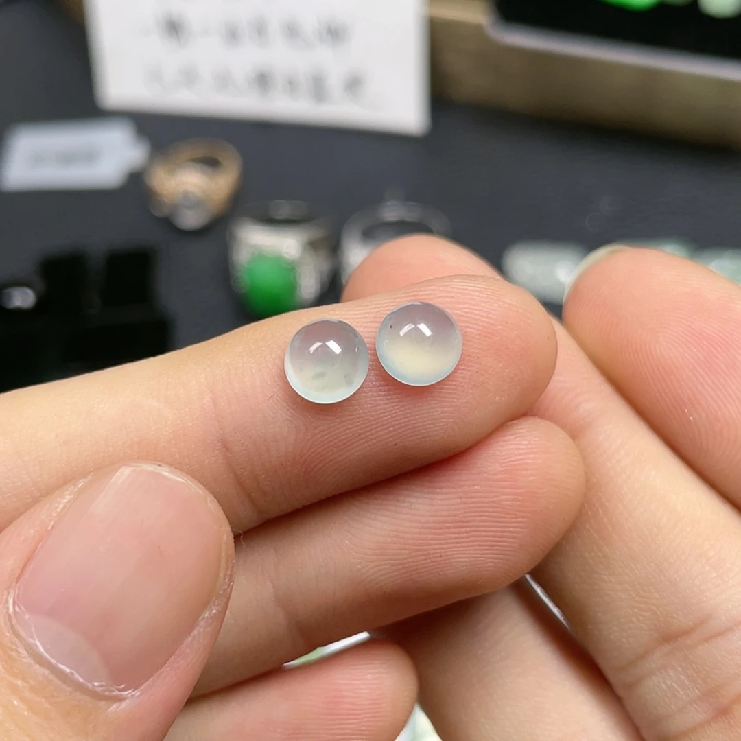 【闪购商品】颈饰未镶嵌翡翠蛋面