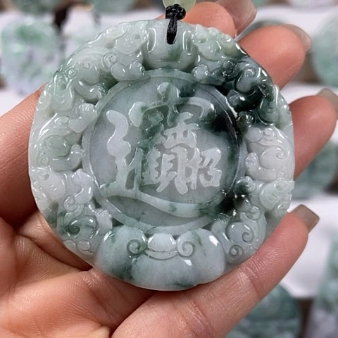 翡翠颈饰未镶嵌貔貅招财进宝福利