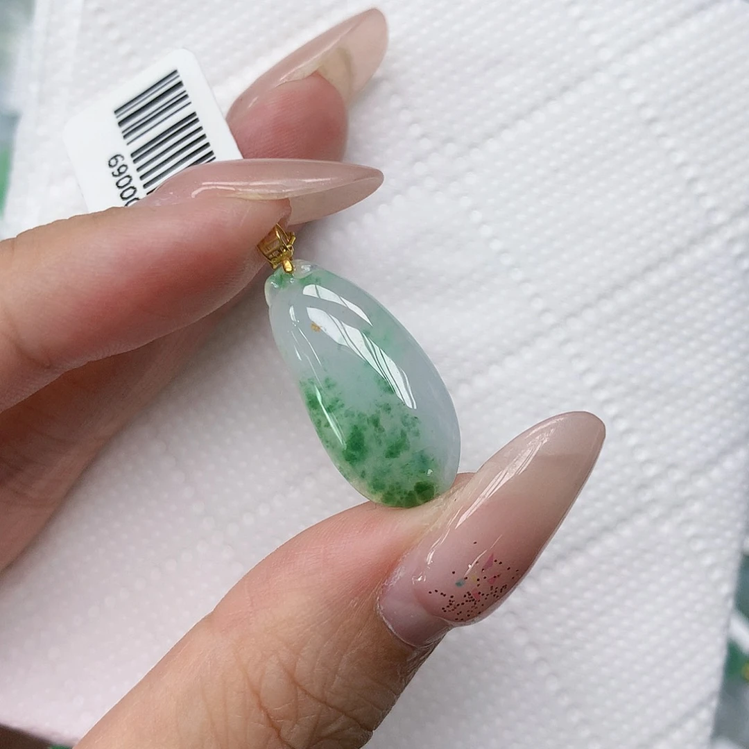 颈饰18K金镶嵌翡翠