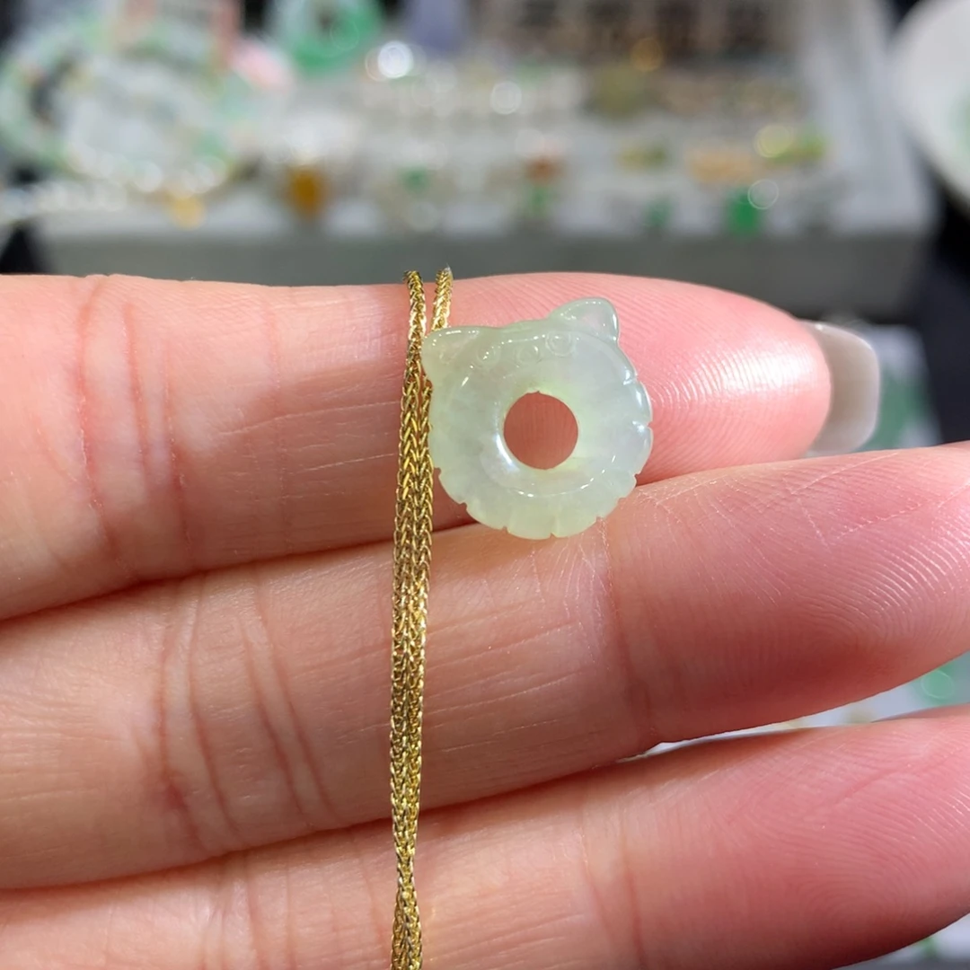 翡翠颈饰未镶嵌翡翠吊坠的未镶嵌