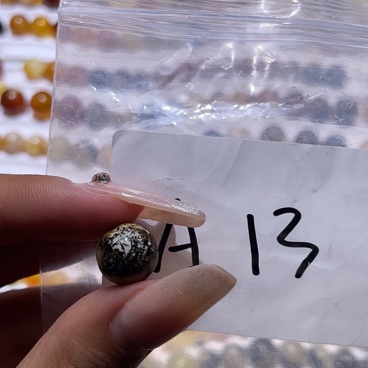 琥珀未镶嵌裸石11.7福利