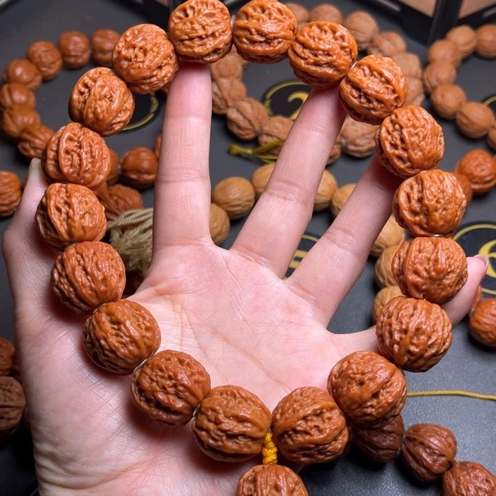 文玩核桃手串荔枝纹