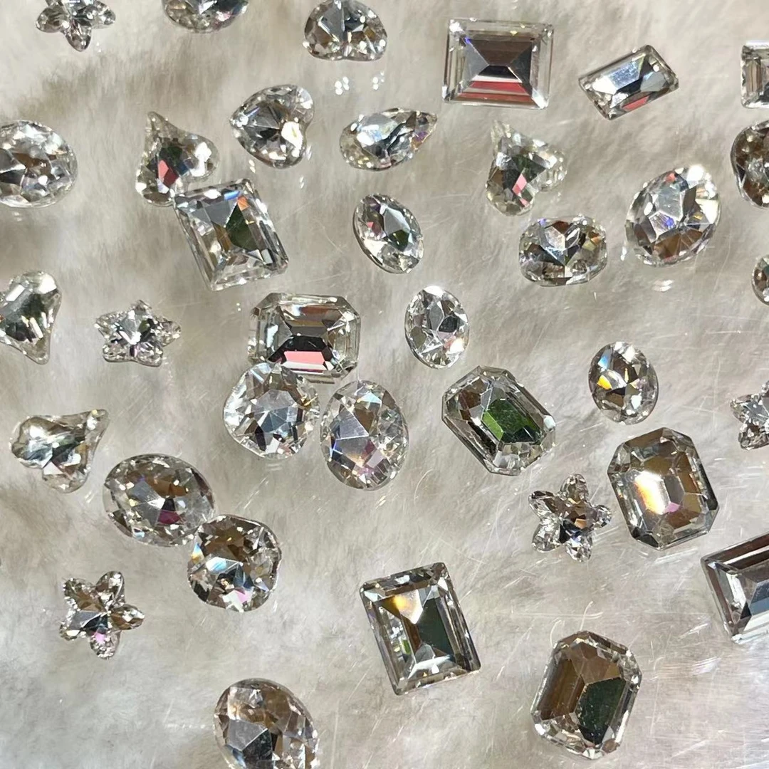 美甲精品K9系列 尖底10M左右混装 白色 超亮 混装50颗